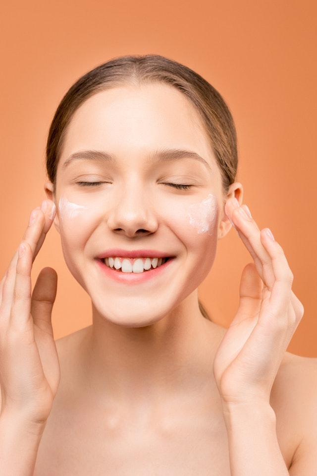 Skincare routines for a glowing complexion post thumbnail image