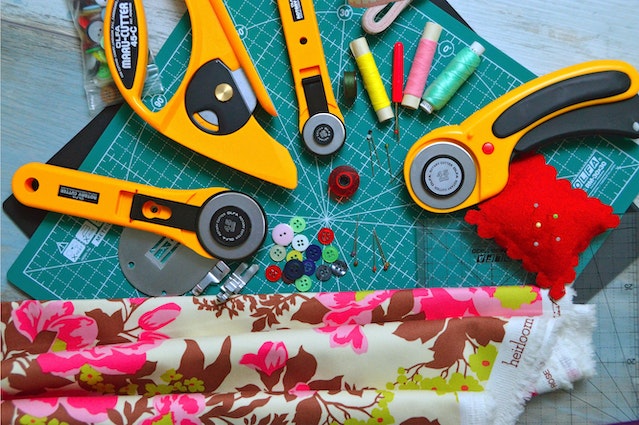 Efficiency Meets Creativity: Fabric Cutters for Every Seamstress post thumbnail image